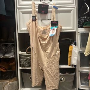 MAIDENFORM Plus Size Cooling Comfort Shapewear